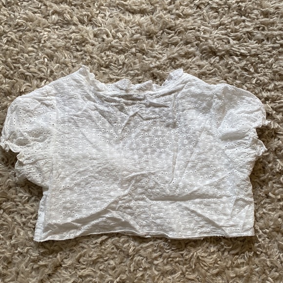 SHEIN Crop Top - Picture 3 of 9